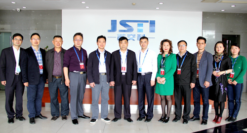 1492564203859904.png 1.png