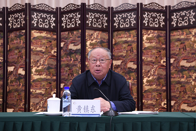 2黄镇东.jpg
