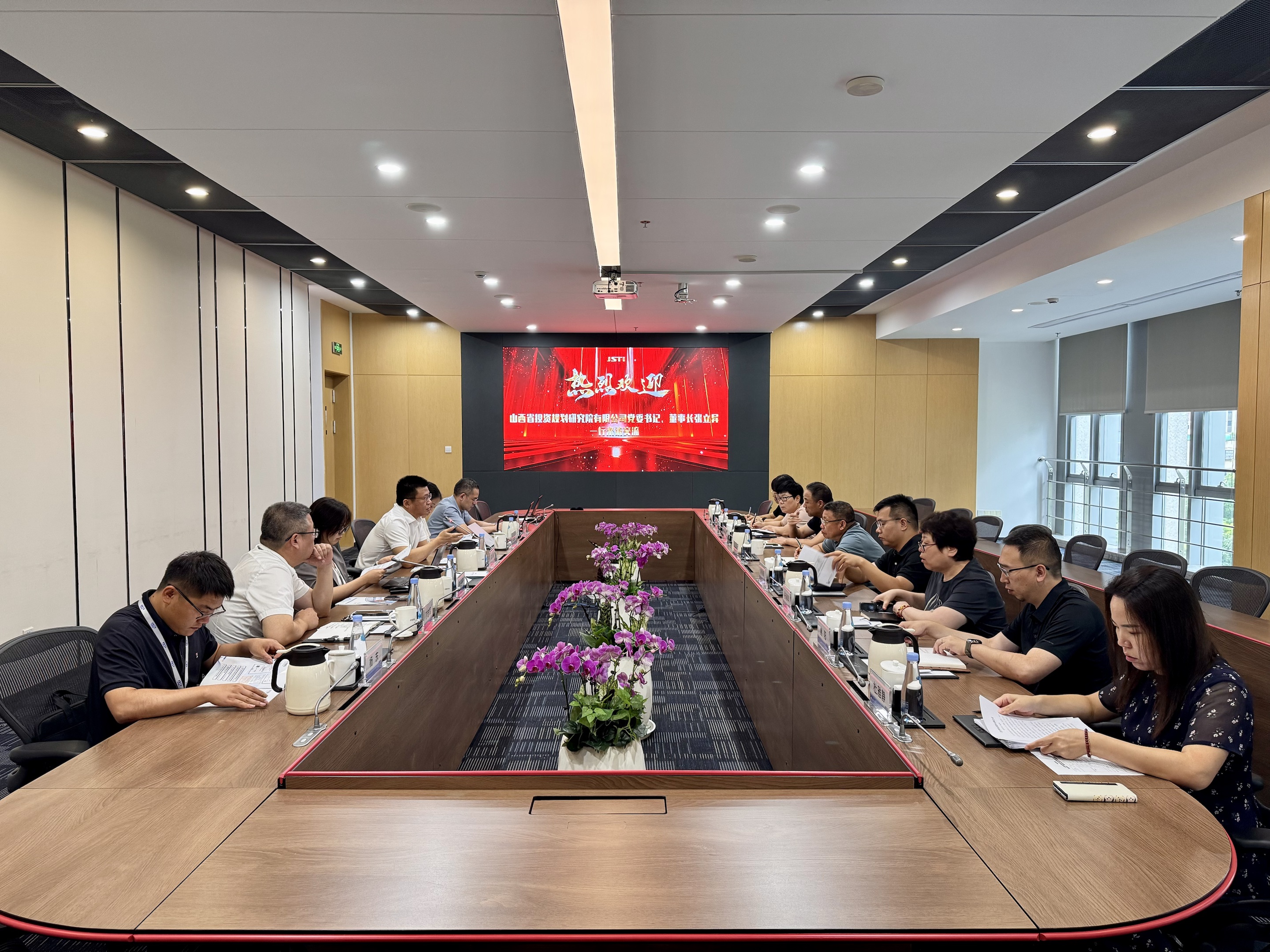 cceebc24-abe6-49cc-a671-52ad1d42d8ac.jpg